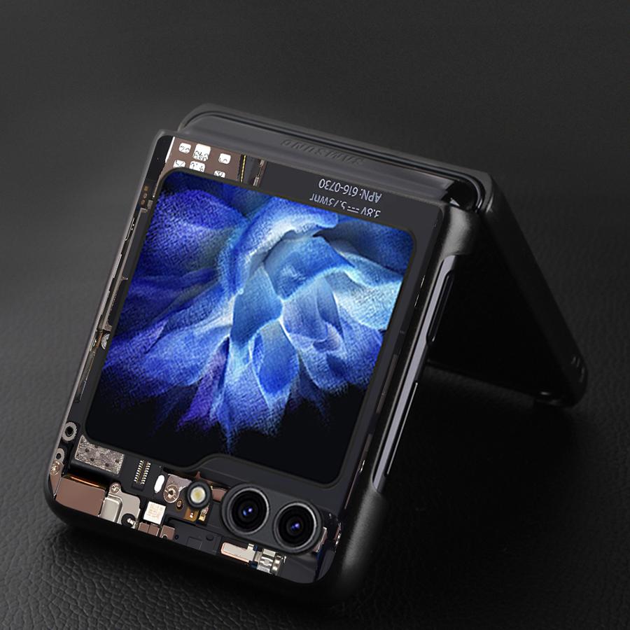 Case for Samsung Galaxy Flip6  - Proto Board recension och pris